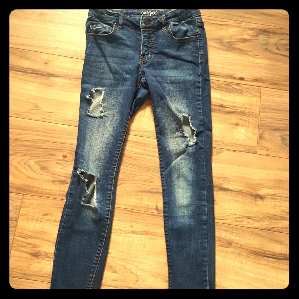 Dark blue pants with holes